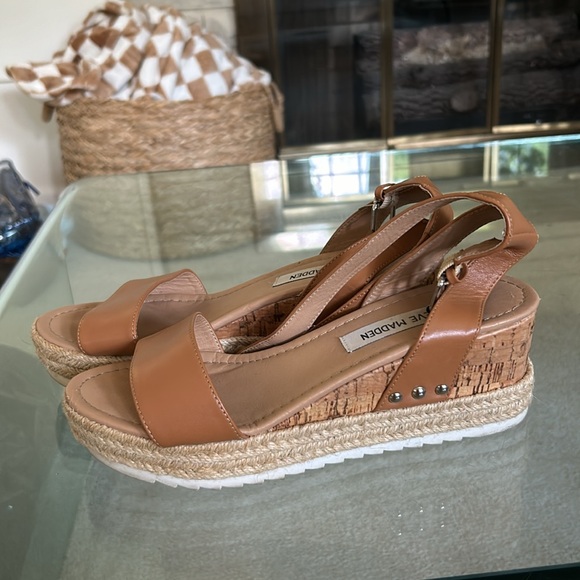 Steve Madden Wedges - Picture 2 of 3